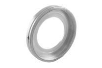 Rear hub bearing retainer