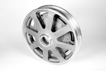 Alloy wheel well base with 330mm brake drum